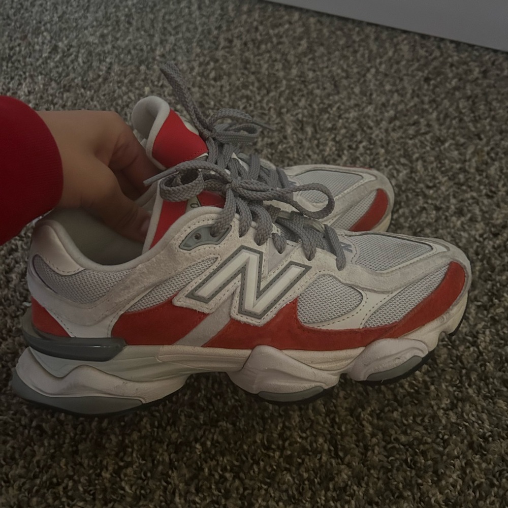 Women’s 9060 New Balances